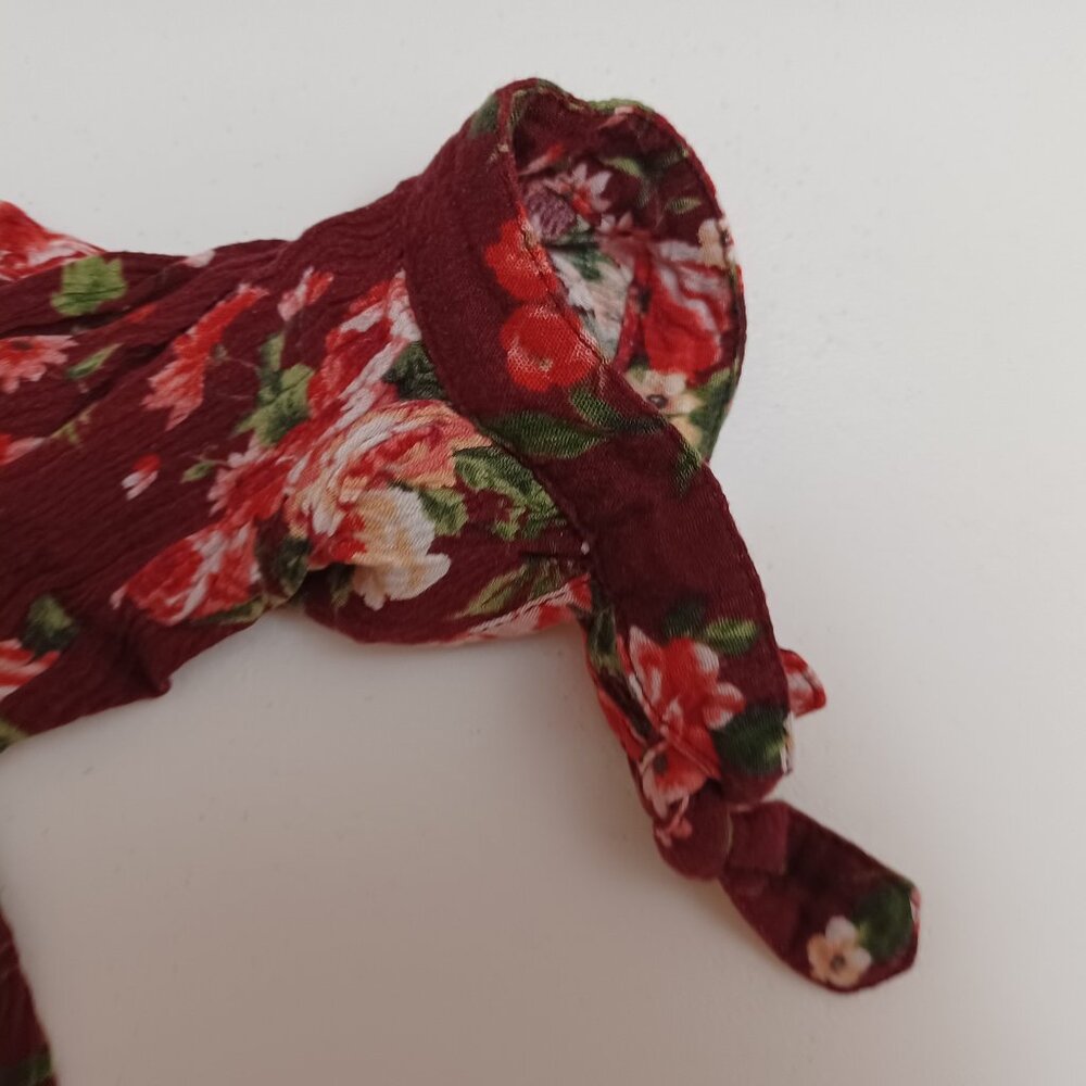 Women's IRIS Red Floral Off the Shoulder Crop w/Crochet bottom Summer/Spring Top - Picture 7 of 10